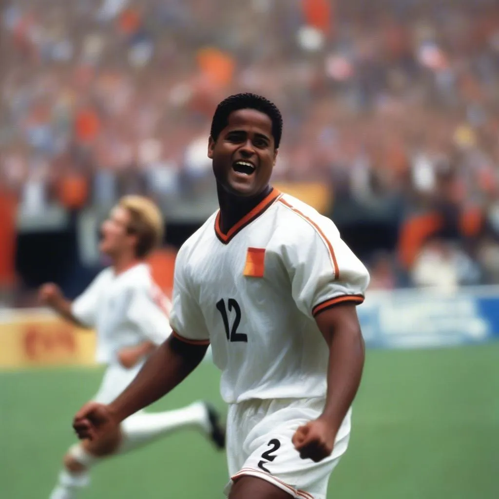 Patrick Kluivert, một trong những tiền đạo xuất sắc của Hà Lan, trong trận đấu World Cup 1998