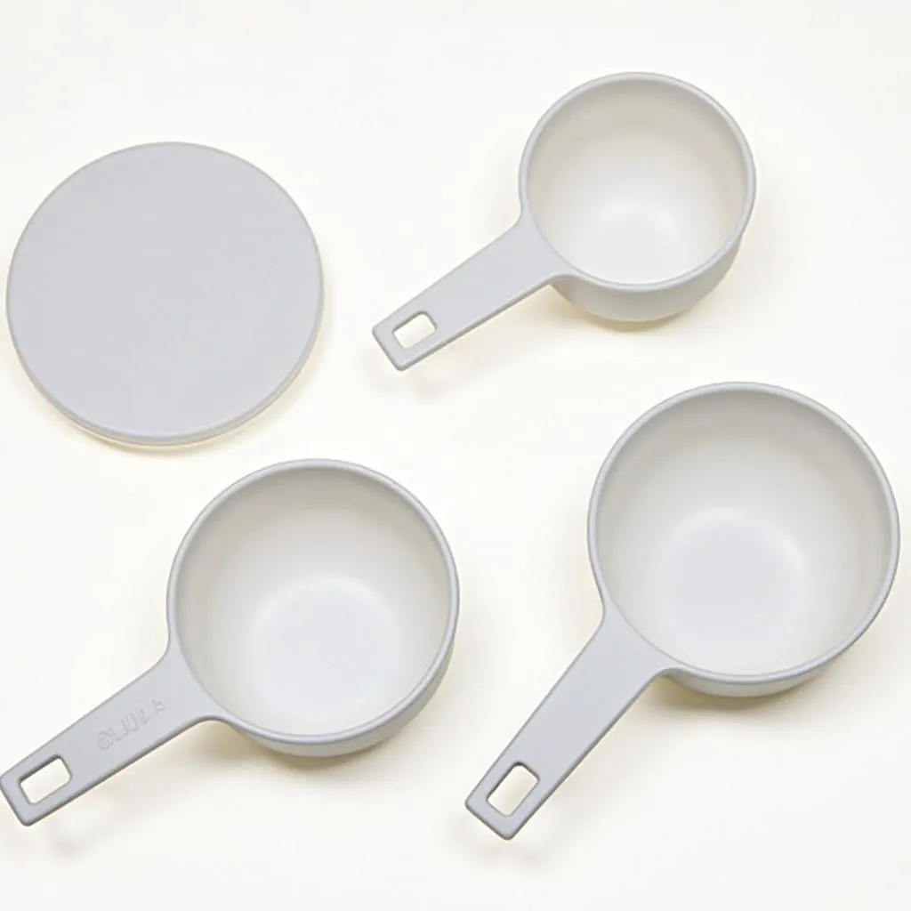 Dry Measuring Cups with Lids